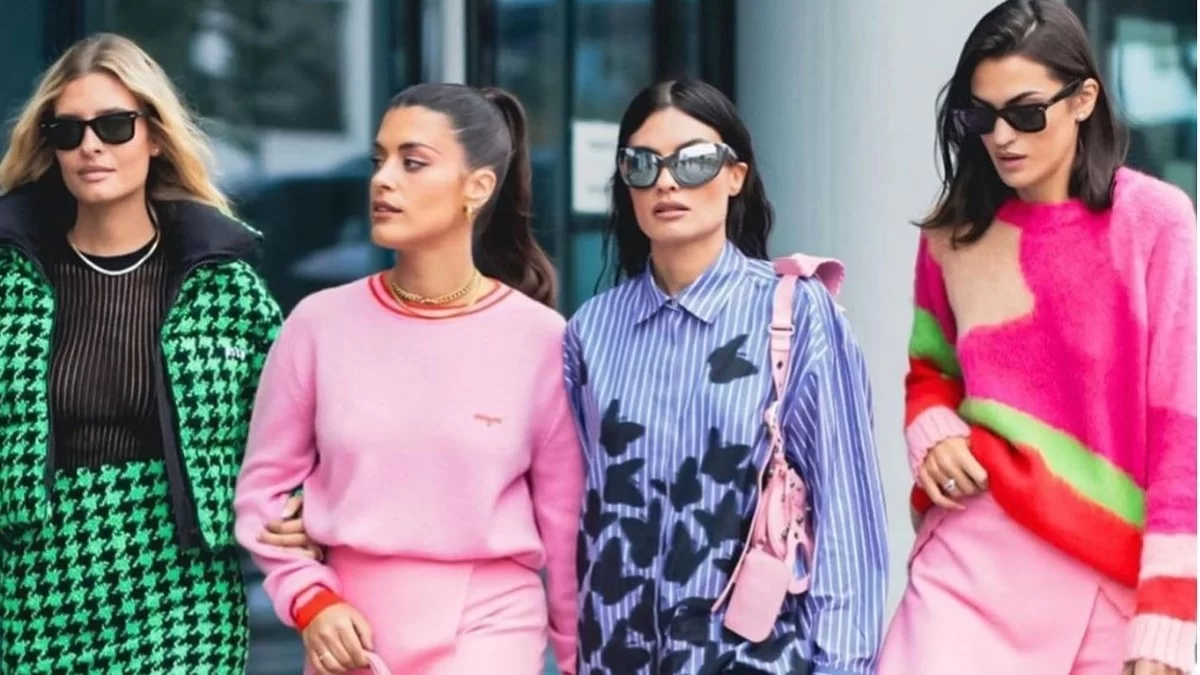 Τα πιο τέλεια πολύχρωμα πλεκτά, στις πιο τέλειες τιμές: 4 κομμάτια στο Mango από 27,99 ευρώ