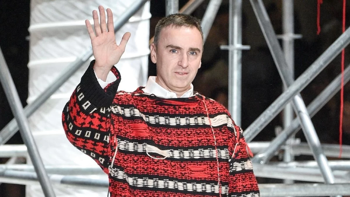 Τέλος εποχής για τον Raf Simons - Κλείνει τον οίκο του μετά από 27 χρόνια