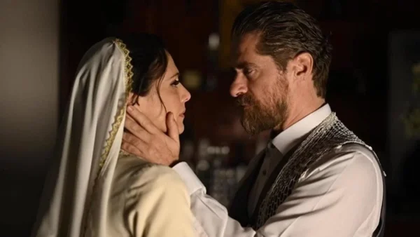 Πλησιάζει ο γάμος της χρονιάς - Αυτό είναι το προσκλητήριο γάμου του Μαθιού και της Βασιλικής στον Σασμό