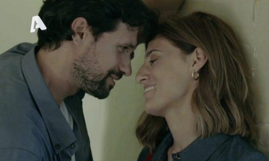  Αργυρώ και Αστέρης κάνουν έρωτα 