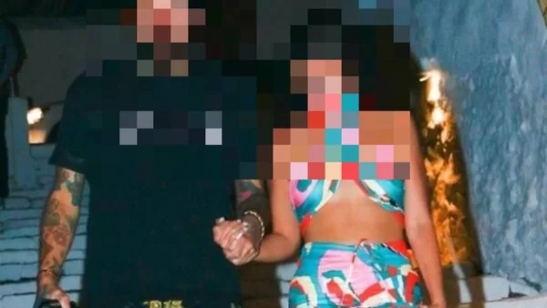 Έλληνας τραγουδιστής χώρισε και έκανε follow ξανά την πρώην του