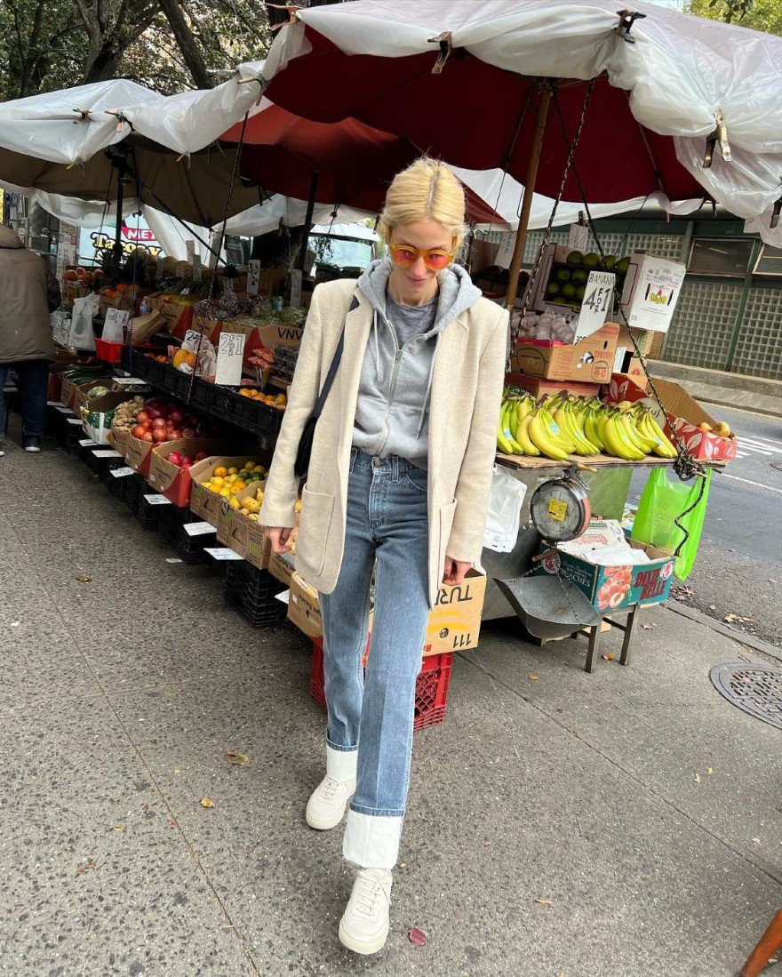 Σοφία Καρβέλα