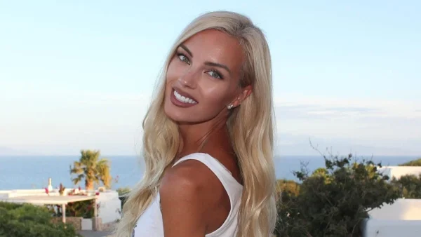 Τζούλια Νόβα: Η φωτογραφία που ανέβασε και κατέβασε σε λίγα λεπτά - Υπάρχει μόνο εδώ