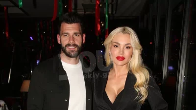 Ήταν καλεσμένοι στο ίδιο event αλλά έφτασαν χωριστά - Τι συμβαίνει με την Αλεξάνδρα Παναγιώταρου και τον Στάθη Σχίζα