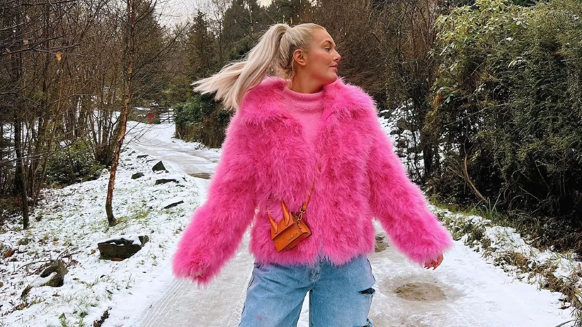 Feathers, not Heathers - Πούπουλα στο πιο girly χρώµα της µόδας