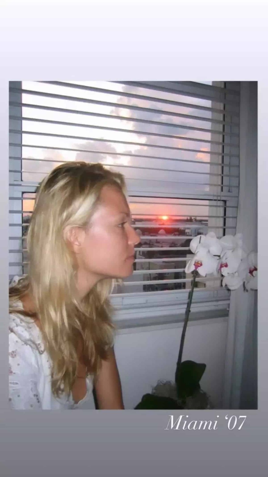 Βίκυ Καγιά μικρή