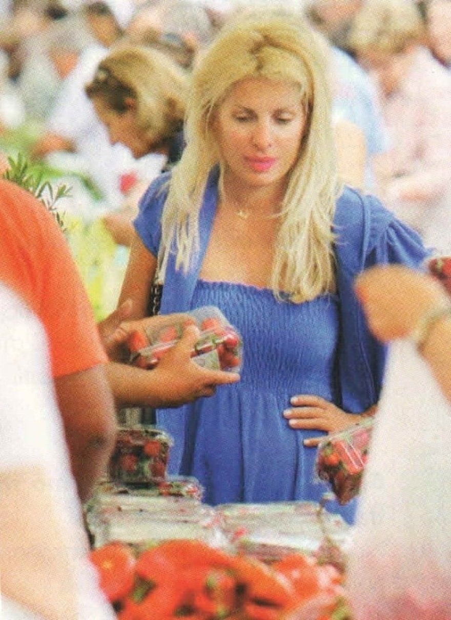 Ελένη Μενεγάκη μικρή