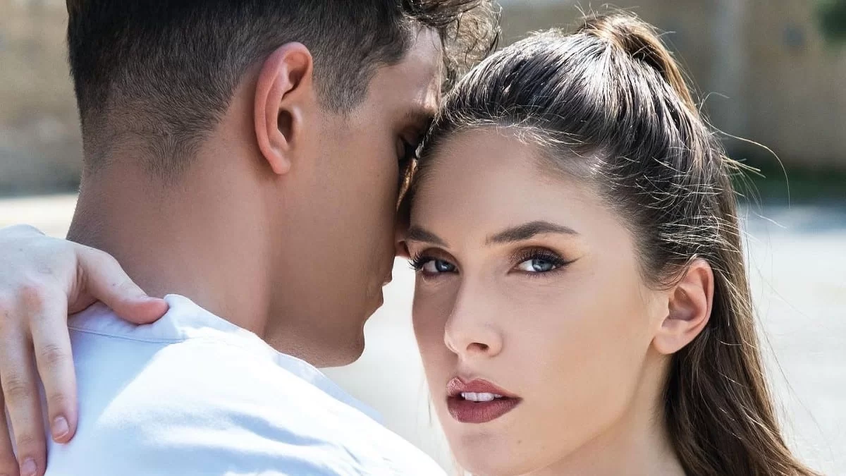 Πόζαραν στην ίδια θέα αλλά όχι μαζί - Οι νέες φωτογραφίες Λιάντου & Σκουρλέτη στην Αράχωβα