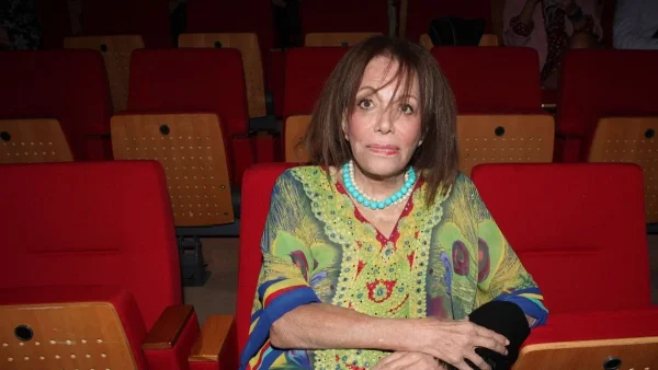 Στο νοσοκομείο η Μαίρη Χρονοπούλου - Σε επιφυλακή οι γιατροί