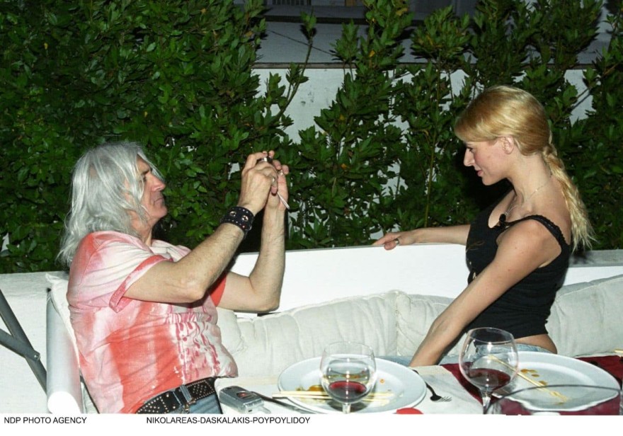 Νίκος Καρβέλας  Ζέτα Δούκα