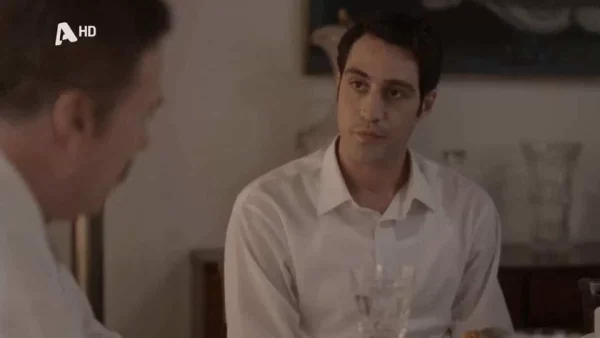 Ο Παράδεισος των Κυριών (1/12): «Τι λες, παιδί μου; Έλα στα σύγκαλά σου» - Η κίνηση του Άγη που θα φέρει τα πάνω κάτω στη ζωή του Χριστόφορου