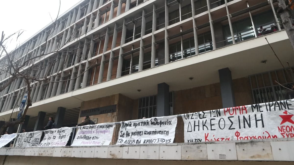 Πέθανε ο 16χρονος Ρομά που πυροβόλησε ο αστυνομικός στην Θεσσαλονίκη