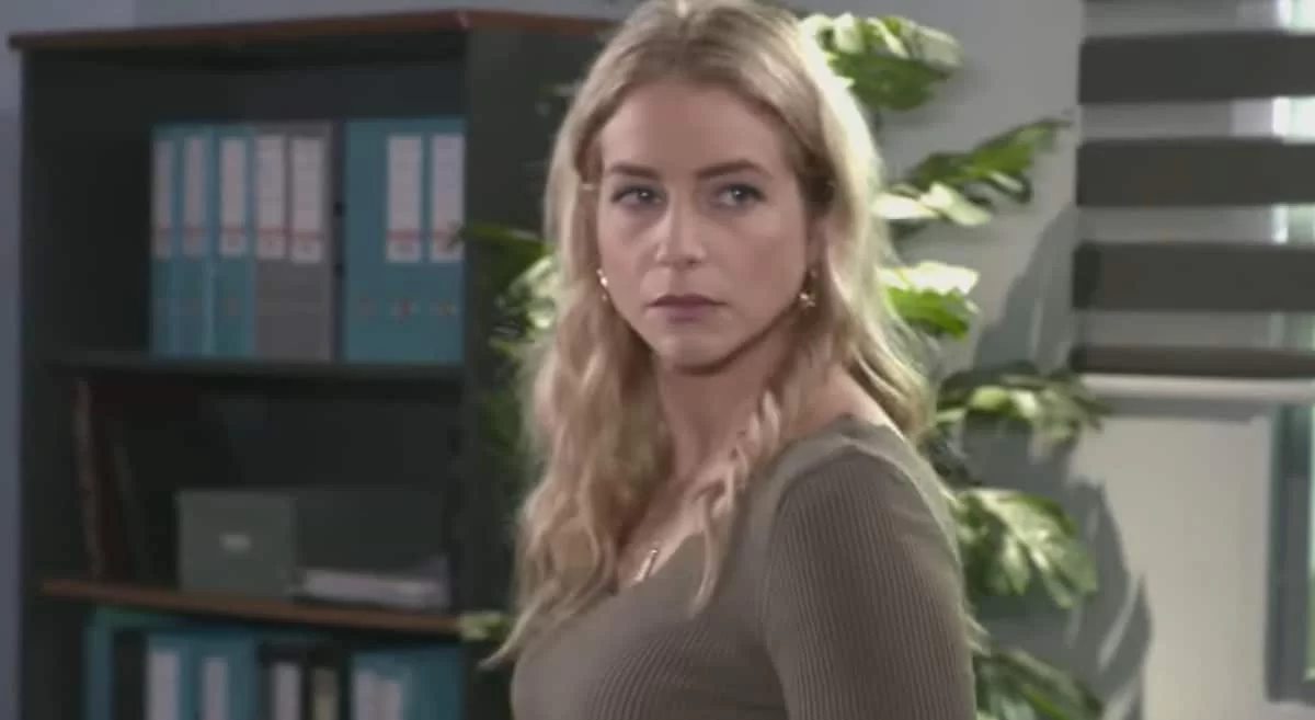 Τρία Μίλια (9/12): Ο Μιχάλης και η Φωτεινή τσακώνονται άσχημα - Ποιος είναι ο λόγος