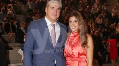 Στα μπουζούκια η Σταματίνα Τσιμτσιλή με τον σύζυγό της, Θέμη Σοφό - Το βίντεο του ζευγαριού με την Δέσποινα Βανδή