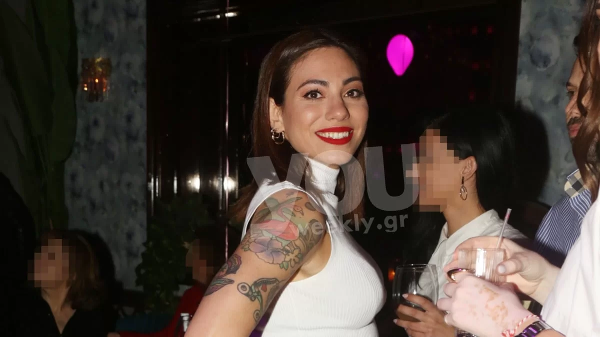 Στόλισε το σπίτι της και δεν ήταν μόνη - Τα πρώτα Χριστούγεννα της Ευρυδίκης Βαλαβάνη χωρίς τον Κωνσταντίνο Βασάλο