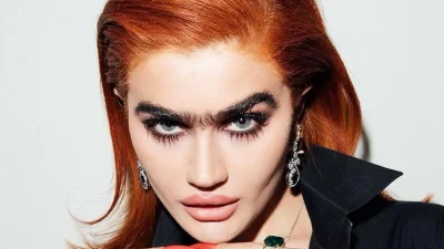 Παραλίγο να φανούν τα οπίσθια της - Το αποκαλυπτικό βίντεο της Χατζηπαντελή μέσα στο ντουζ