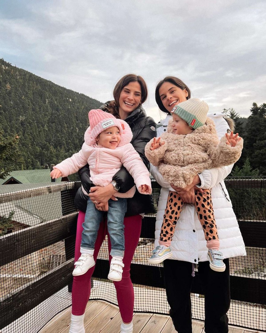 Χριστίνα και Ελίνα Μπόμπα