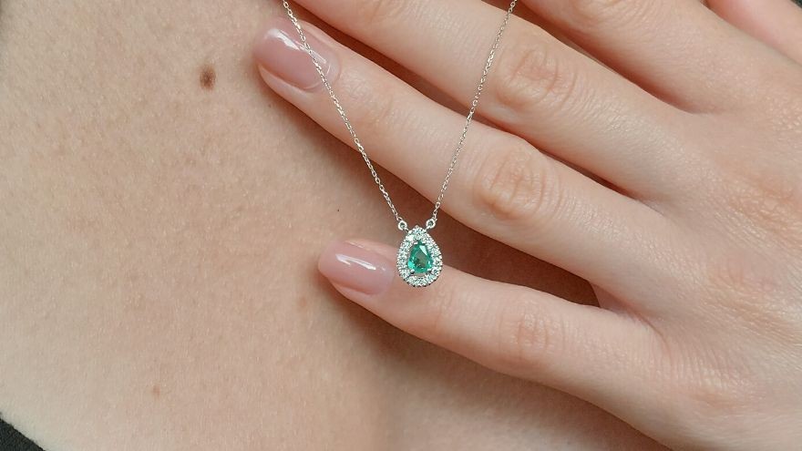 Κόσμημα: το απόλυτο Χριστουγεννιάτικο δώρο για εκείνη!