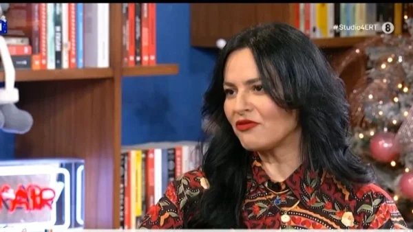 «Η μαμά μου πήγαινε σε γιατρούς...» - Το άγνωστο πρόβλημα που αντιμετωπίζει η Ζενεβιέβ από παιδί