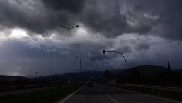 Έκτακτο δελτίο επιδείνωσης καιρού: Έρχεται κακοκαιρία το βράδυ - Συναγερμός σε αυτές τις περιοχές