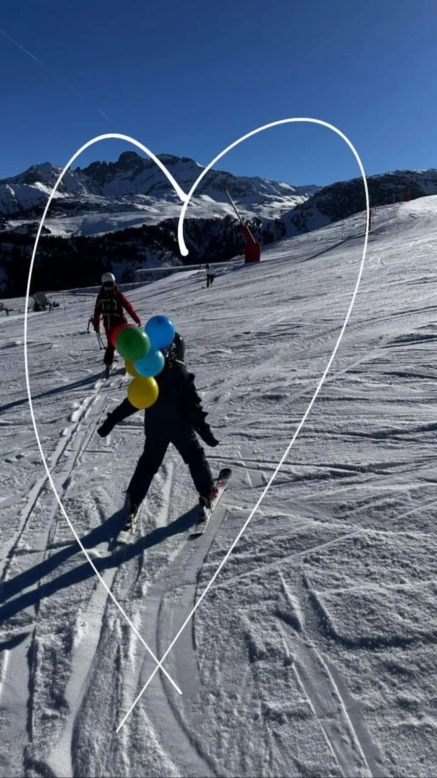 γιος Μαριέττα Χρουσαλά