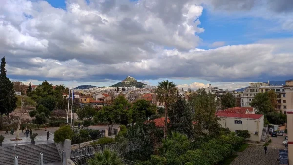 Καιρός 17/1: Τοπικές βροχές, καταιγίδες και Αφρικανική σκόνη - Που θα είναι έντονα τα φαινόμενα