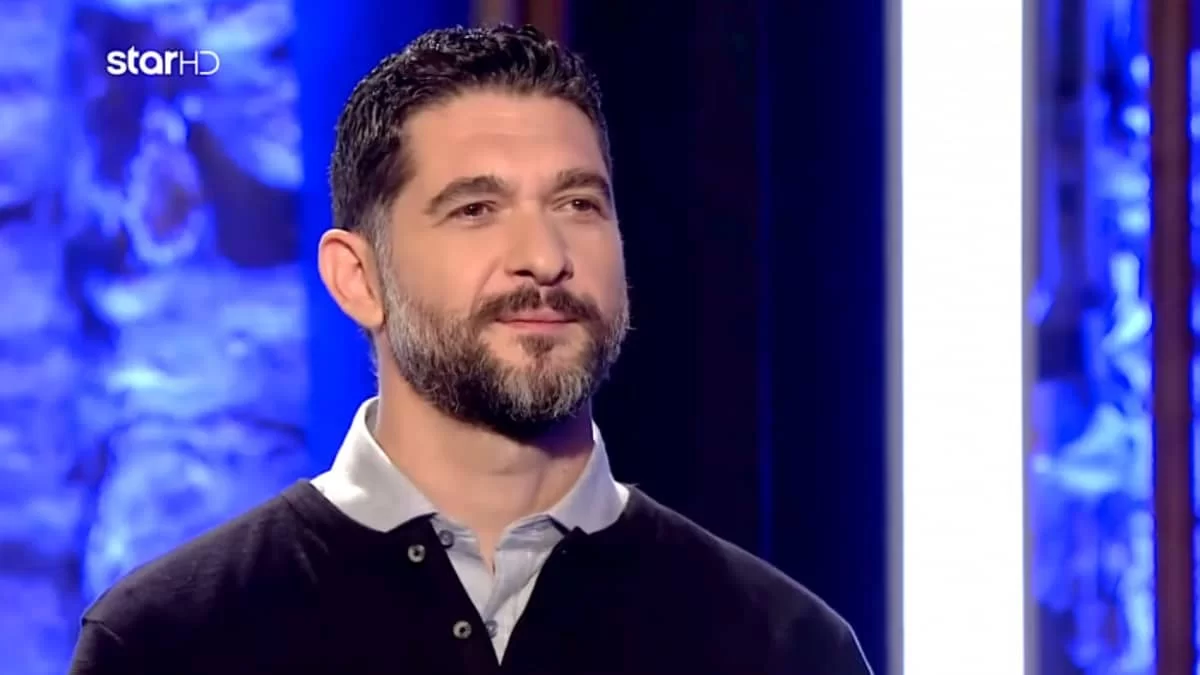 Ο Πάνος Ιωαννίδης μας έδειξε για πρώτη φορά το γιο του - Το βίντεο από την κουζίνα του σπιτιού του