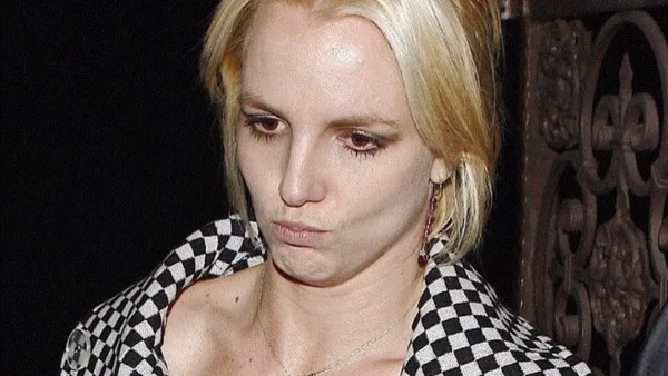 Britney Spears: Υπέστη «μανιακό επεισόδιο» σε εστιατόριο - Βίντεο Ντοκουμέντο