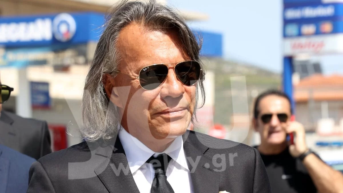 Ολόγυμνος στο Instagram ο Ηλίας Ψινάκης - Η ανάρτηση για την εκπομπή "Έλεος"