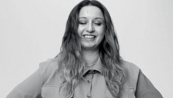 Μαργαρίτα Νικολαΐδη: Αγνώριστη με την νέα της αλλαγή στα μιαλλία - Τέλος το ρόζ χρώμα