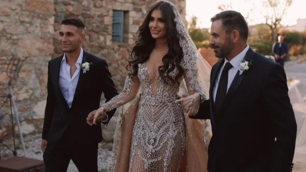 «Η κλασική θείτσα κομπλέξω που...» - Άσχημο ξέσπασμα από την Μαρία Λέκα για τα σχόλια που αφορούν την διαφορά ηλικίας με τον σύζυγό της