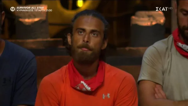 Survivor All Star: Τι ψιθύρισε ο Μάριος Πρίαμος στο αυτί της Καρολίνας λίγο πριν αποχωρήσει