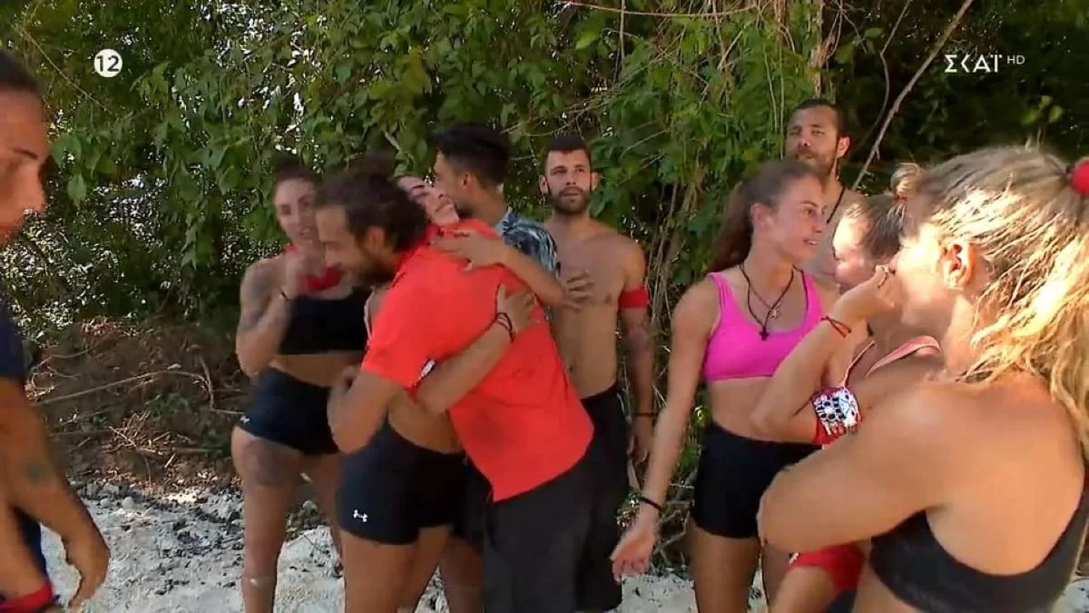 Survivor All Star: Πανηγύριζαν έξαλλα οι δυο τους - Τα τρυφερά τετ α τετ του Πρίαμου & της Σταυρούλας στην κάμερα του ΣΚΑΪ