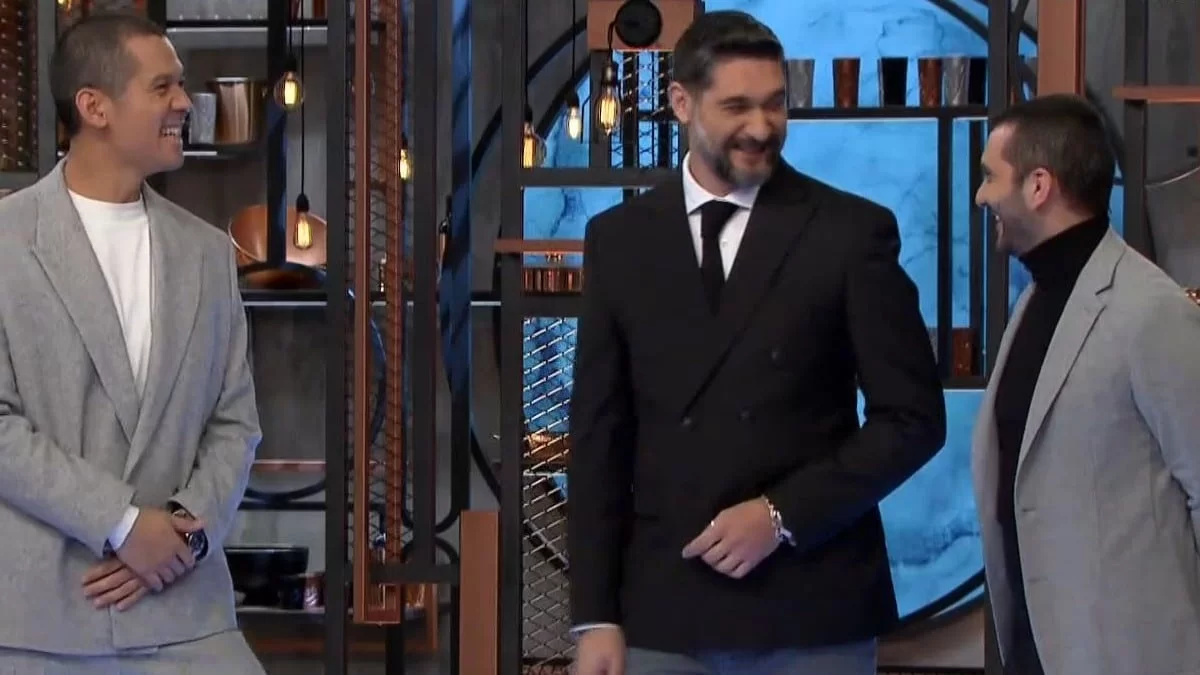 Masterchef: Τα πρώτα λόγια των κριτών μετά την είσοδο στην κουζίνα - Η πρώτη τους "καμπάνα"