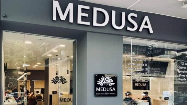 Μedusa: Η μεγαλύτερη αλυσίδα ομορφίας  της Β. Ελλάδας ήρθε στο Κολωνάκι