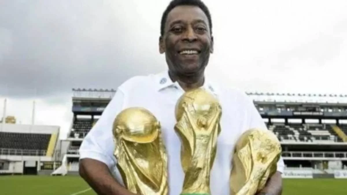 Πελέ: H ανατριχιαστική ανάρτηση του γιου του πάνω από το μαύρο του φέρετρο