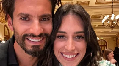 «Με τεράστια χαρά σας ανακοινώνω...» - Μεγάλωσε η οικογένεια του Γιώργου Καράβα και της Ραφαέλας Ψαρρού