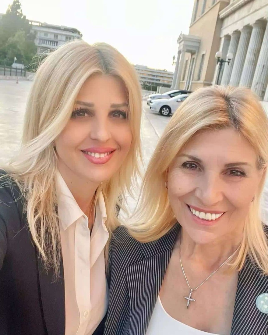 Έλενα Ράπτη - μητέρα