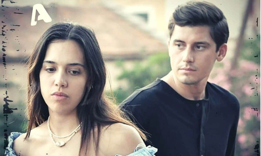 Σασμός τζέννη εγκυος