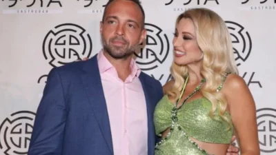 Του ευχήθηκε με μια φωτογραφία από τον γάμο τους - Η τρυφερή ανάρτηση της Κωνσταντίνας Σπυροπούλου για τον Βασίλη Σταθοκωστόπουλο