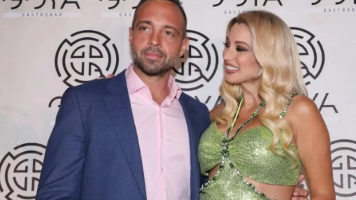 Του ευχήθηκε με μια φωτογραφία από τον γάμο τους - Η τρυφερή ανάρτηση της Κωνσταντίνας Σπυροπούλου για τον Βασίλη Σταθοκωστόπουλο