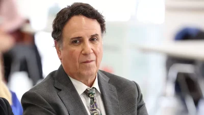 Χάρης Ρώμας: «Αισθάνομαι 100% άντρας αλλά δεν το κρύβω πως έχω κάνει...»