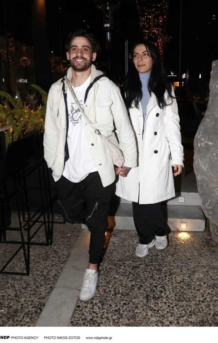 Αποκλειστικό: Γνωστός Έλληνας τραγουδιστής έχει χωρίσει εδώ κι ένα μήνα και κανείς δεν το πήρε χαμπάρι