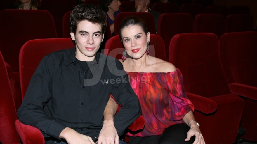 Η Ευγενία Μανωλίδου με τον γιό της, Αλέξανδρο