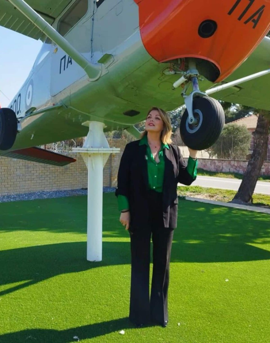 Άντζελα Γκερέκου ανάρτηση