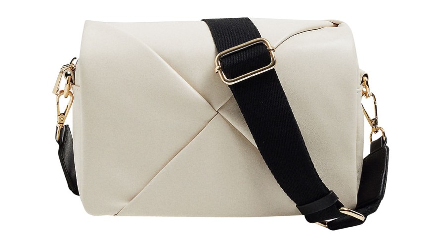 Έξυπνη αγορά: 9 συγκλονιστικά κομμάτια που κοστίζουν κάτω από 50 ευρώ