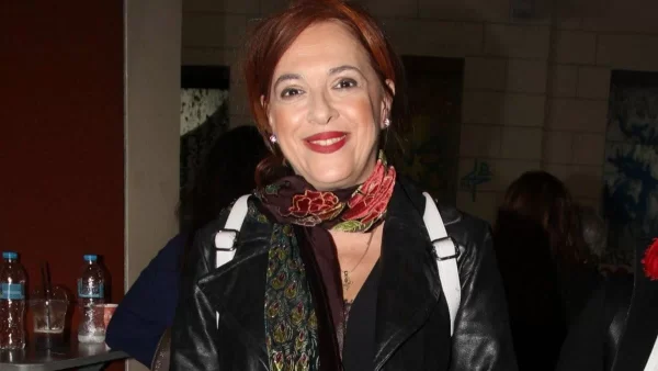 «Πυροβολούμε τα πόδια μας» - Η αφοπλιστική ανάρτηση της Ελένης Ράντου για την απόφαση να απέχει από την απεργία των ηθοποιών 