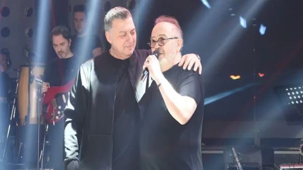 Nίκος Μακρόπουλος: Αποθεώθηκε on stage στο «Vegas» με Γονίδη-Μελά