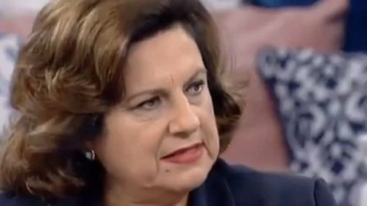 Στο νοσοκομείο λίγο πριν την κηδεία του - Τι συνέβη με την τηλεμαγείρισσα, Μαίρη Παναγάκου, μετά την αυτοκτονία του γιου της