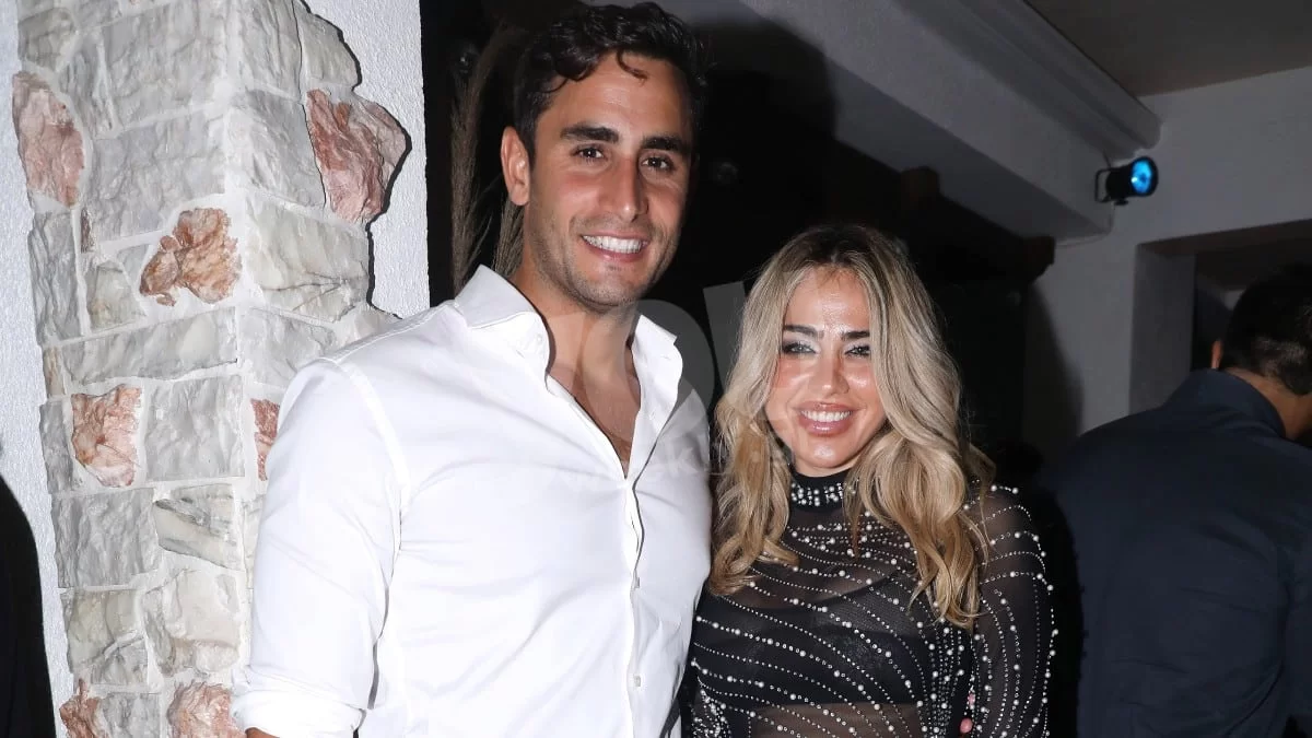 Σαν να βγήκαν από ασπρόμαυρη ταινία - Το βίντεο της Κόνι Μεταξά με τον Μάριο Καποτσή κάτω από το Big Ben